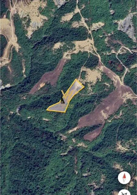 Tirane, shitet toke , 5.500 m² 1.760.000 € (PETRELE)