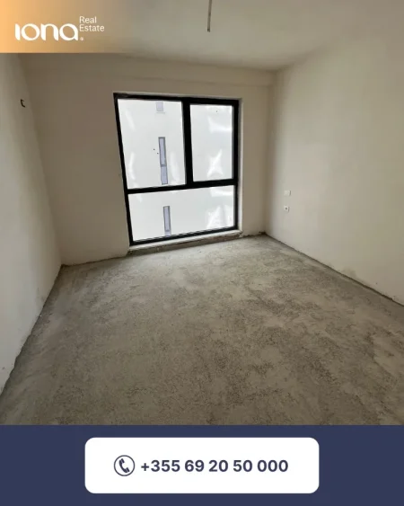 Mali Robit, shitet apartament 2+1 Kati 3, 85 m²