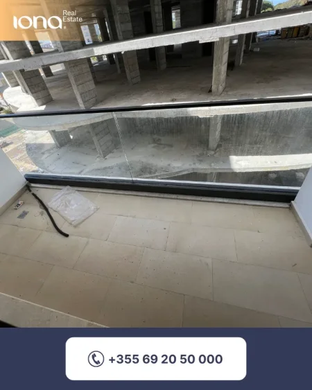 Mali Robit, shitet apartament 2+1 Kati 3, 85 m²