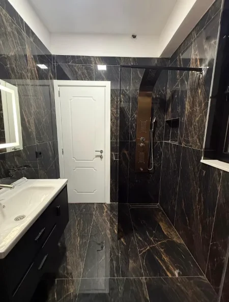 jepet me qera apartament 2+1 Kati 3, 110 m² 620 € (URBAN GATE)