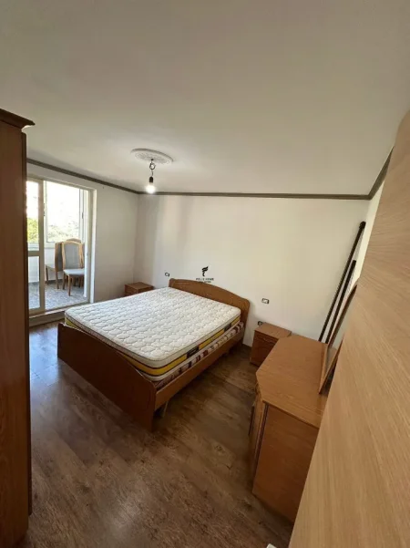 Tirane, shitet apartament 2+1 Kati 5, 75 m² 95.000 € (KOMBINAT)