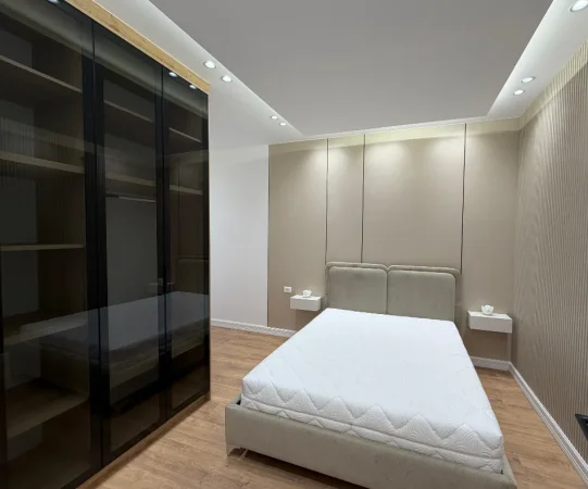 Tirane, shitet apartament 2+1 , 104 m² 215.000 € 