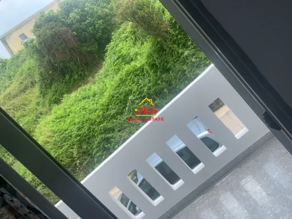 Vlore, shitet garsonier Kati 3, 52 m² 140.000 € (Rruga Dhimitër Konomi)