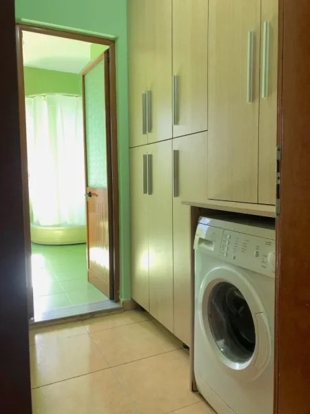 🏡 JEPET ME QERA SUPER APARTAMENT 2+1 NE FUND TEK JORDAN MISJA, 500 Euro