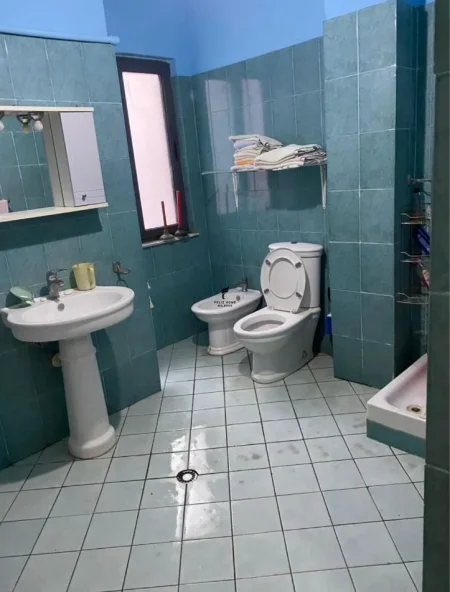 Tirane, shitet 2+1 Kati 6, 112 m² 155.000 € (YZBERISHT)