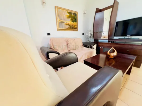 Shqiperi, shitet apartament 1+1 Kati 4, 63 m² 