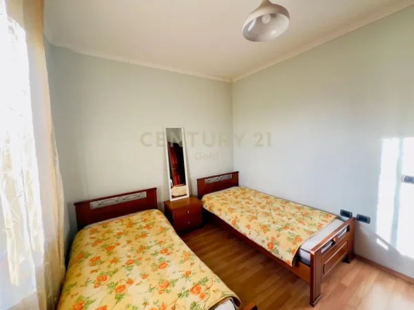 Shqiperi, shitet apartament 1+1 Kati 4, 63 m² 