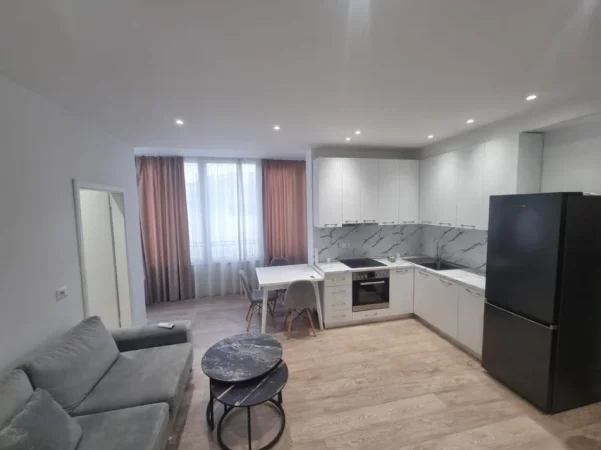 Tirane, jepet me qera apartament 2+1 Kati 1, 140 m² 700 € (Don bosko)