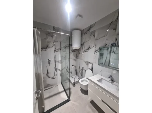 Tirane, jepet me qera apartament 2+1 Kati 1, 140 m² 700 € (Don bosko)