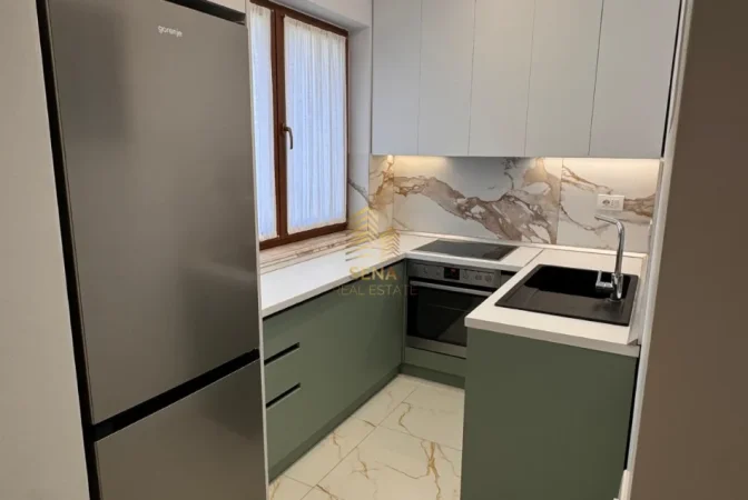 Tirane, jepet me qera apartament 1+1+Ballkon Kati 3, 60 m² 600 € (Rruga e Dibres)