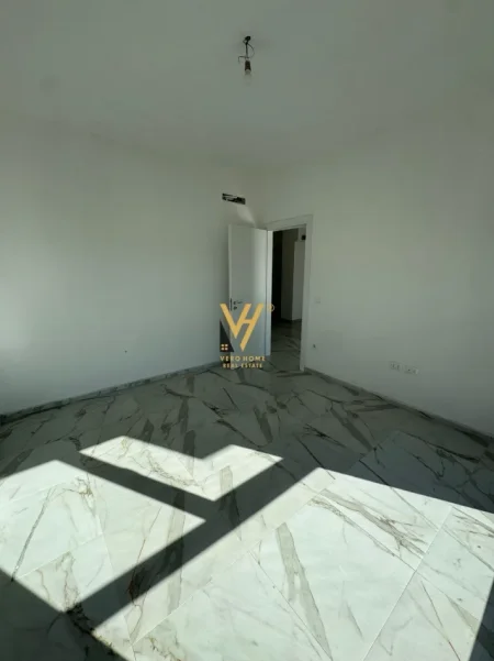 Tirane, jepet me qera zyre Kati 2, 65 m² 520 € (RRUGA DRITAN HOXHA)