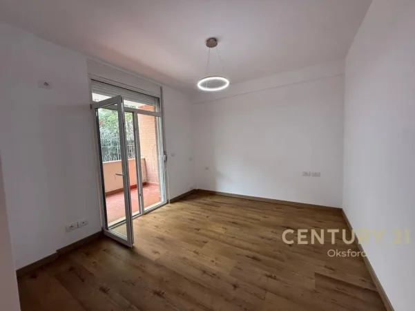 Tirane, shitet apartament 2+1 Kati 2, 101 m² 250.000 € 