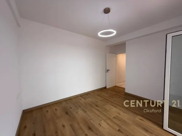 Tirane, shitet apartament 2+1 Kati 2, 101 m² 250.000 € 