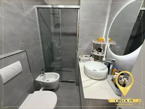 Tirane, shitet apartament 1+1+Aneks+Ballkon Kati 5, 64 m² 102.000 €