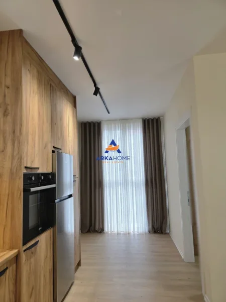 Tirane, jepet me qera apartament 2+1+Ballkon Kati 3, 100 m² 631 € 
