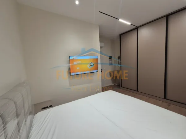 Tirane, jepet me qera apartament 1+1+Ballkon Kati 3, 75 m² 500 € (Ali Demi)