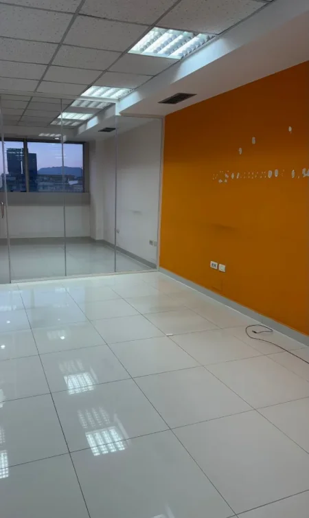 Tirane, jepet me qera zyre Kati 11, 150 m² 2.600 € (RRUGA ABDYL FRASHERI)
