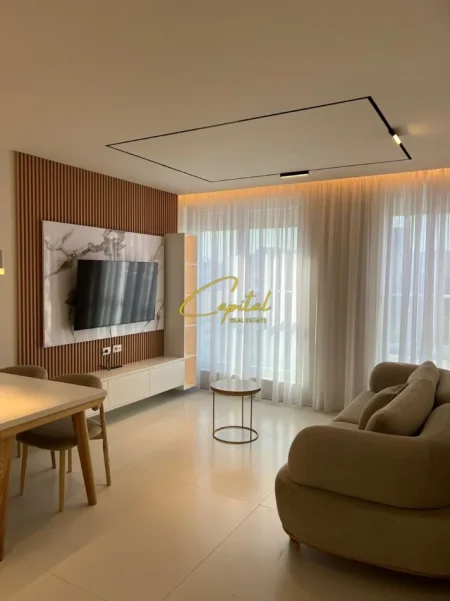 Tirane, jepet me qera apartament 2+1 Kati 8, 82 m² 750 € (ISH STACIONI TRENIT)