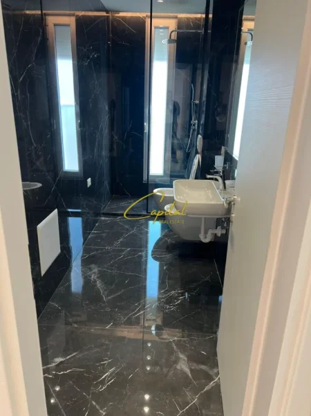 Tirane, jepet me qera apartament 2+1 Kati 8, 82 m² 750 € (ISH STACIONI TRENIT)
