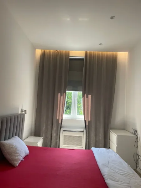 Tirane, jepet me qera Apartament 2+1, Kati 2, Mobiluar, Çmimi 750 €  tek Rruga DURRËSIT,Tirane.