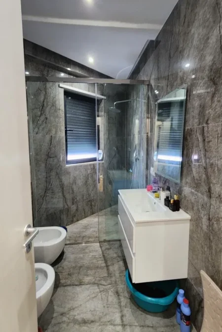 Tirane, shitet apartament 2+1 , 117 m² 350.000 € 