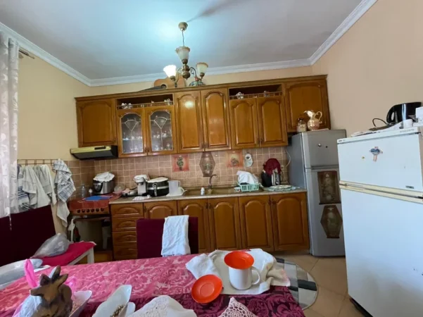 Tirane, shitet apartament 2+1 Kati 0, 310 m² 500.000 € (Misto Mame)