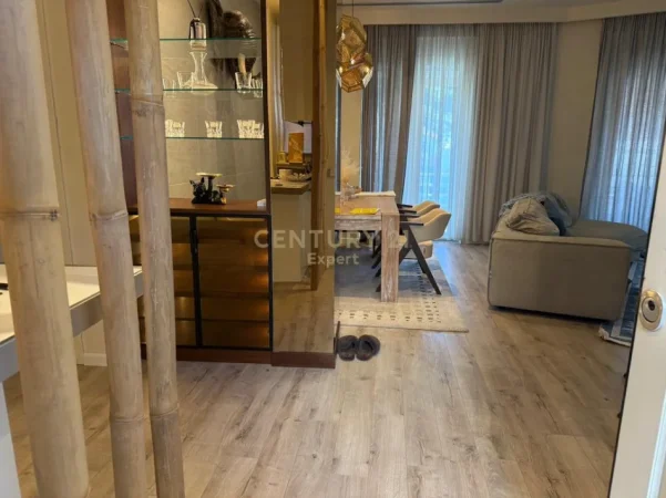 Tirane, shitet apartament duplex Dublex Kati 1, 172 m² 385.000 € (kodra e diellit 2)