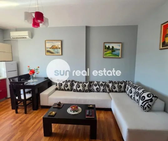 Shkoder, shitet apartament 1+1+Ballkon Kati 9, 60 m² 100.000 € (QENDER)