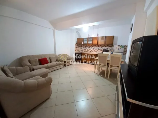 Tirane, jepet me qera apartament 1+1 Kati 3, 65 m² 390 € (Kthesa E Kamzes)