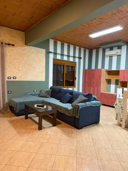 Tirane, jepet me qera apartament 2+1 Kati 2, 110 m² 380 € (Qtu)