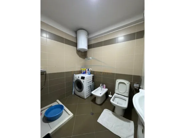 Tirane, shitet apartament 2+1 Kati 3, 116 m² 163.000 € (Yzberisht)