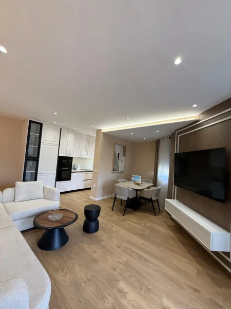 Tirane, shitet apartament 2+1 Kati 3, 117 m² 370.000 € (Zogu i Zi)