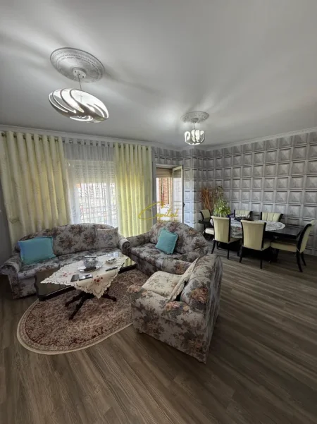 Tirane, shitet apartament 2+1 Kati 4, 113 m² 260.000 € (ISH STACIONI TRENIT)