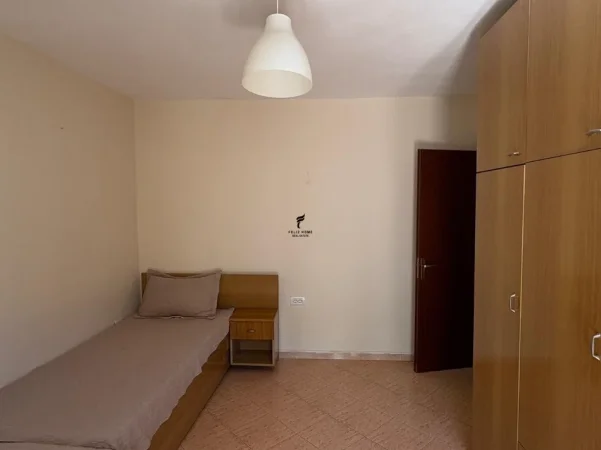 Tirane, jepet me qera apartament 2+1 Kati 5, 80 m² 550 € (RRUGA ELBASANIT)