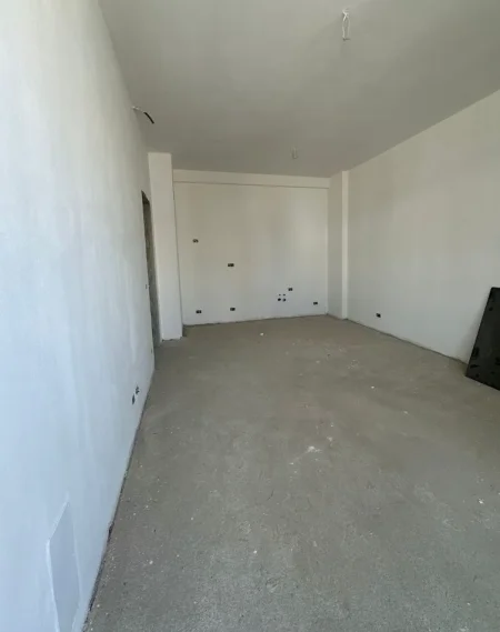 Tirane, shitet apartament 1+1+Ballkon , 79 m² 165.837 € 