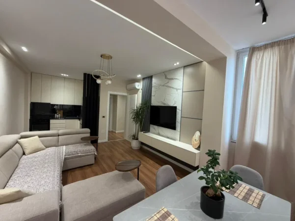 Durres, shitet apartament 1+1 Kati 8, 119.000 €