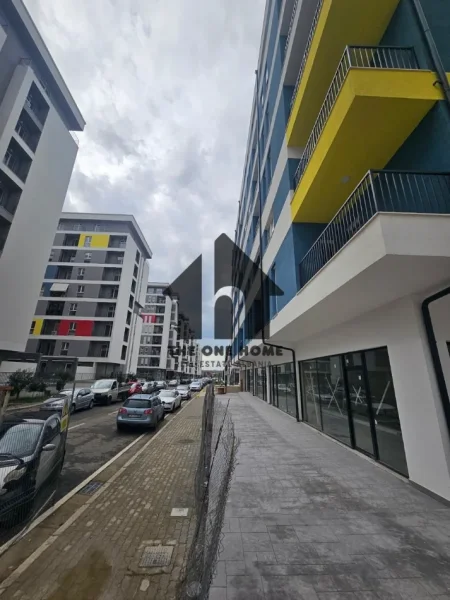 Tirane, shitet apartament 2+1+Ballkon Kati 8, 97 m² 116.000 € (Univers City)