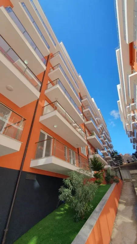 Lezhe, shitet apartament 1+1+Ballkon Kati 6, 68 m² 117.000 € (Rana e Hedhun, Shengjin)