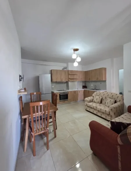 Tirane, jepet me qera apartament 2+1+Aneks+Ballkon Kati 3, 91 m² 500 € (kashar)