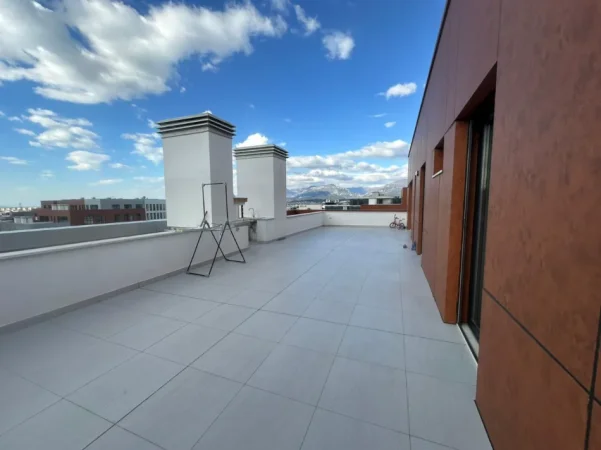 Tirane, shitet apartament+verande | Penthouse 2+1+Aneks+Ballkon Kati 9, 136 m² 350.000 € (Rruga Sokrat Miho)