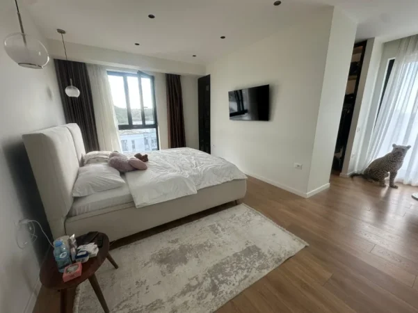 Tirane, shitet apartament+verande | Penthouse 2+1+Aneks+Ballkon Kati 9, 136 m² 350.000 € (Rruga Sokrat Miho)