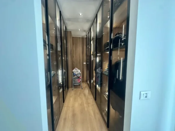 Tirane, shitet apartament+verande | Penthouse 2+1+Aneks+Ballkon Kati 9, 136 m² 350.000 € (Rruga Sokrat Miho)