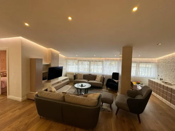 Tirane, shitet apartament+verande | Penthouse 3+1 Kati 5, 184 m² 380.000 € (Fresk)