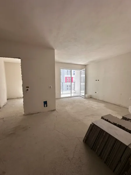 Tirane, shitet apartament 3+1+Ballkon Kati 2, 112 m² 130.000 € (Univers City)