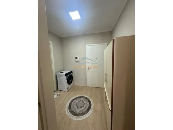 Tirane, jepet me qera apartament 1+1+Ballkon Kati 2, 74 m² 650 € (Kompleksi Vind)