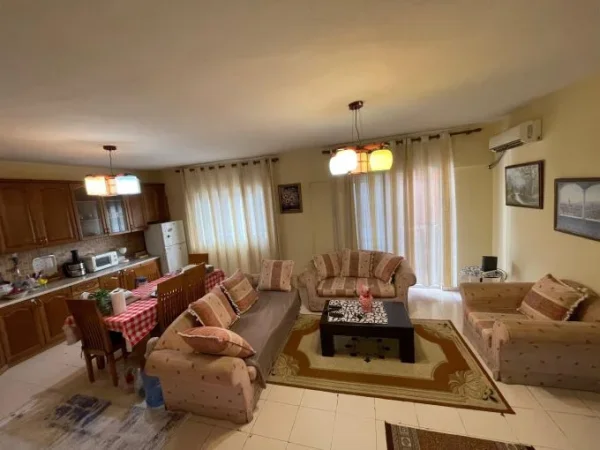 Tirane, jepet me qera apartament 2+1+Aneks+Ballkon Kati 5, 96 m² 700 € (stadiumi dinamo)