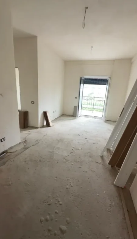 Tirane, shitet apartament 1+1+Aneks+Ballkon Kati 3, 77 m² 120.000 € 