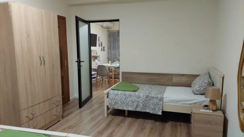 Tirane, jepet me qera Vile 1+1+Ballkon Kati 2, 70 m² 600 € (myslym shyri)