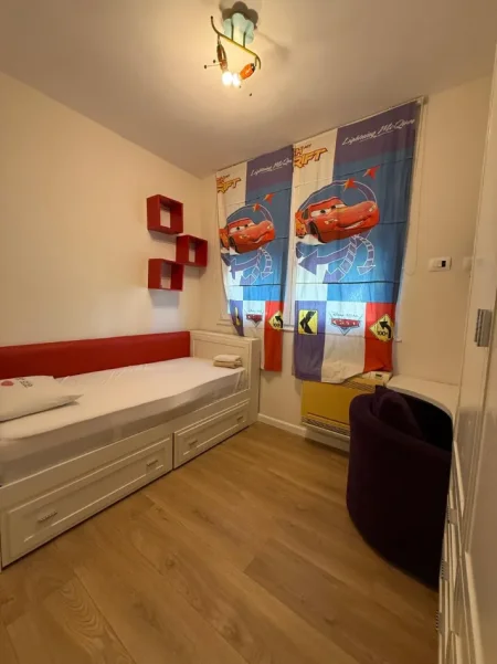 Tirane, shitet apartament 3+1 , 110 m² 249.000 € 