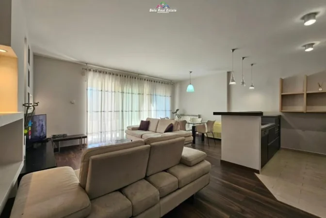 Tirane, jepet me qera apartament 2+1 Kati 1, 128 m² 1.000 € (Rruga Liman Kaba)